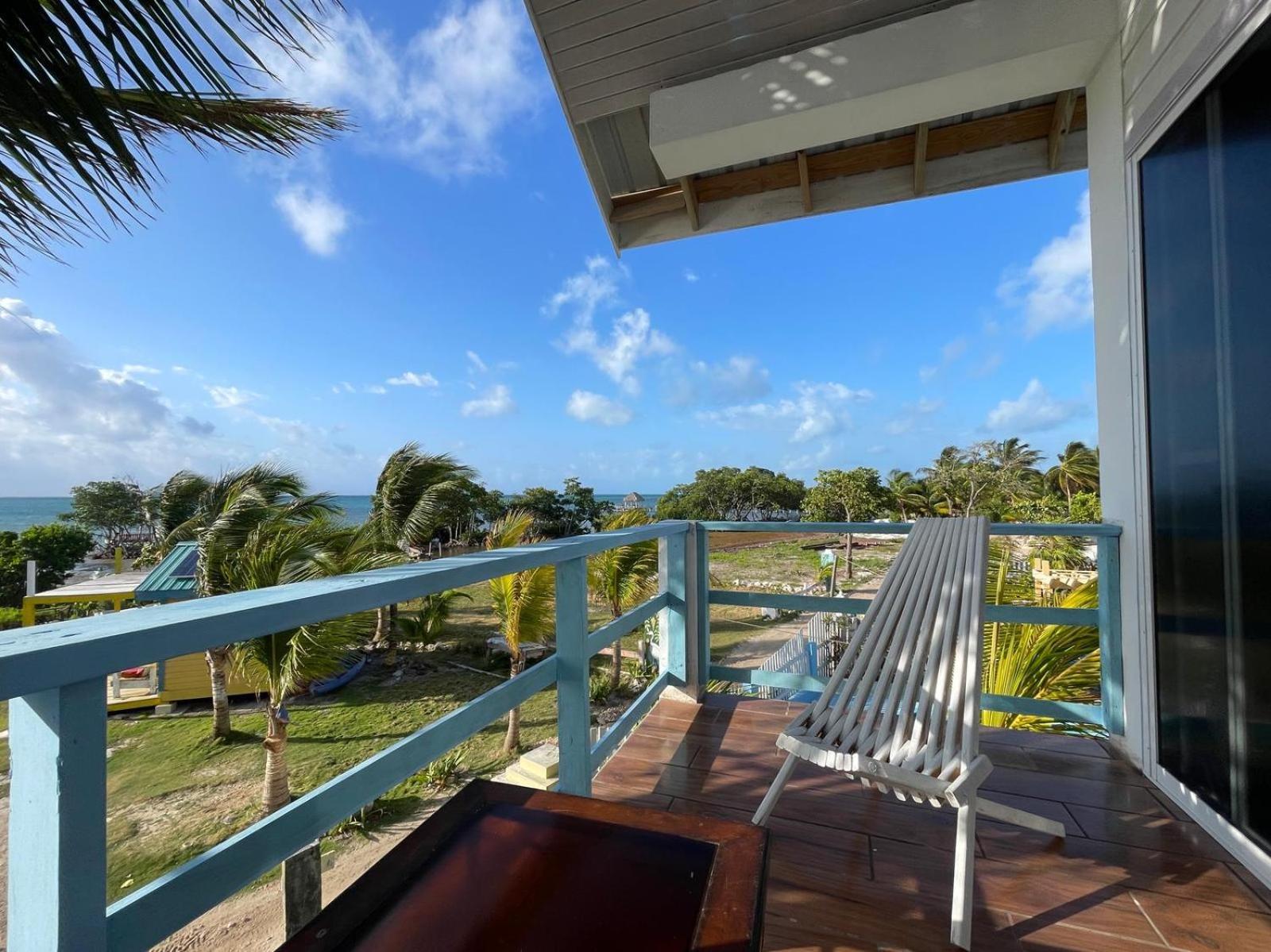 The Novelo Hotel Caye Caulker Exterior photo