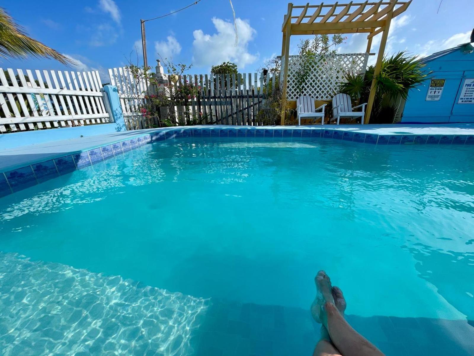 The Novelo Hotel Caye Caulker Exterior photo